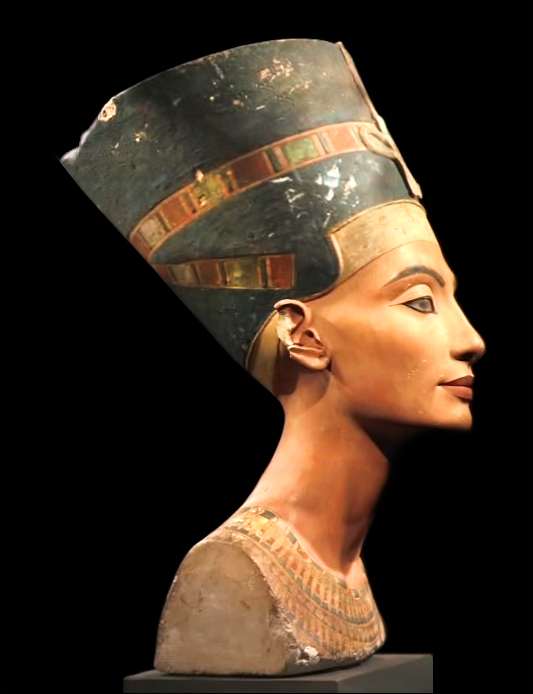 Statue de profil de Nefertiti