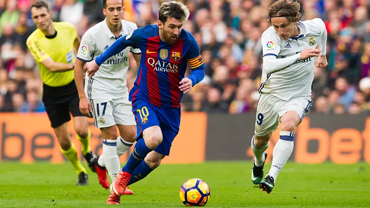 Lionel Messi en train de s'échapper
